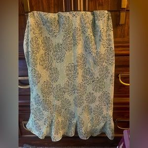 Cute vintage floral skirt!